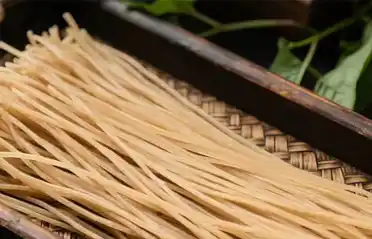 Kepiye Prosesor Bihun Kentang Bisa Ngurangi Biaya lan Ningkatake Efisiensi? Industri Kentang Qinhuangdao Tongyou Ngatasi Tantangan Konsumsi Energi kanthi Panyimpenan Energi Termal